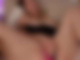 EmmaCollemann's Live Sex Cam Show