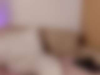 EmmaCollemann's Live Sex Cam Show