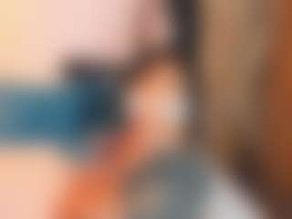 Live cam show with Sally-Rosses - Brown Eyes Brown Hair on Mixed Magazine Live