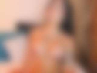 Live cam show with Sally-Rosses - Brown Hair on TeamSkeetLive