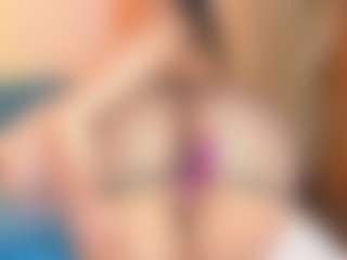 Sally-Rosses's Live Sex Cam Show