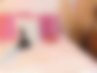Live cam show with Sally-Rosses - Lingerie on Latina Girls