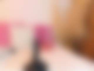 Live cam show with Sally-Rosses - HD Curvy on Camsoda