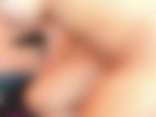 Sally-Rosses's Live Sex Cam Show