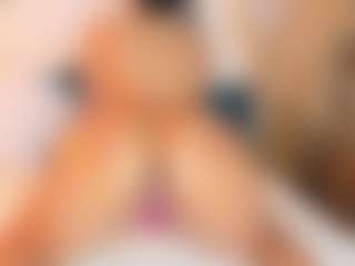 Sally-Rosses's Live Sex Cam Show