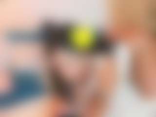 Sally-Rosses's Live Sex Cam Show