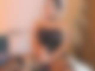 Sally-Rosses's Live Sex Cam Show