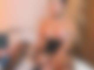 Sally-Rosses's Live Sex Cam Show