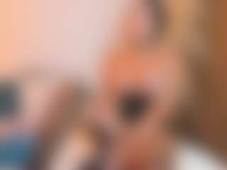 Sally-Rosses's Live Sex Cam Show