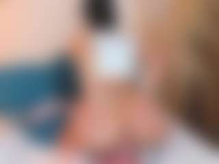 Sally-Rosses's Live Sex Cam Show