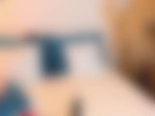 Live cam show with Sally-Rosses - Lovense Teen (18+) on Hubzter Live