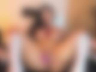 Sally-Rosses's Live Sex Cam Show