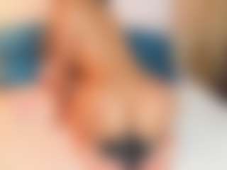 Sally-Rosses's Live Sex Cam Show
