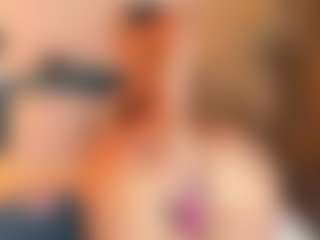 Live cam show with Sally-Rosses - Brown Hair on TastyBlacksLive