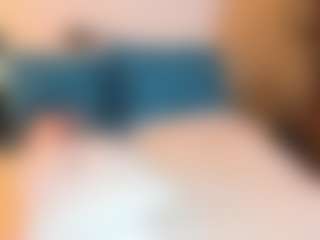 Show en direct avec Sally-Rosses - Fingers sur Camsoda