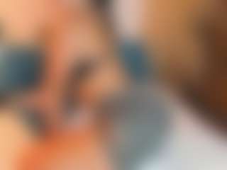 Live cam show with Sally-Rosses - Bedroom on iamadamtest123.com