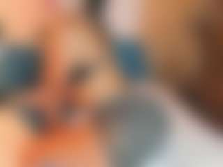Live cam show with Sally-Rosses - Bedroom on xfollow cams