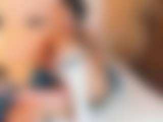 Live cam show with Sally-Rosses - Bedroom Teen (18+) on Nude Live Now