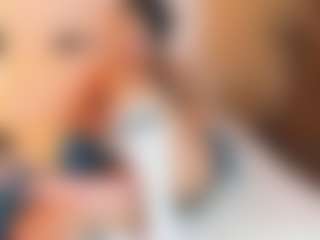 Live cam show with Sally-Rosses - Fingers on fuck-show.com