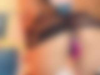 Sally-Rosses's Live Sex Cam Show