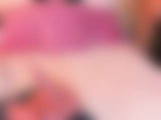 Live cam show with Sally-Rosses - Shaved Pussy on Dolls Live