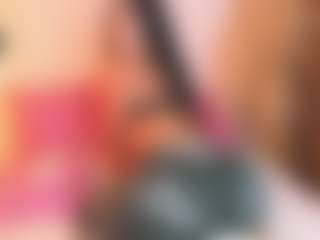 Live cam show with Sally-Rosses - Bedroom Brown Hair on Dare Cams