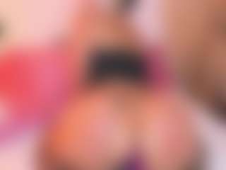 Sally-Rosses's Live Sex Cam Show