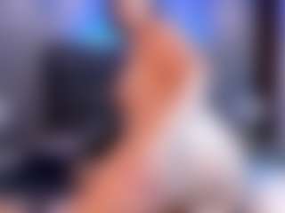 Live cam show with SusannRoss - Facial on Camsoda