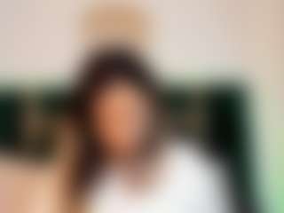 Live cam show with SusannRoss - Facial on LiveSexCams6