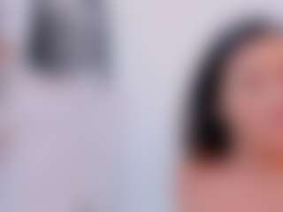 Live cam show with SusannRoss - Facial on luckytryst.com