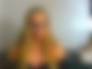 AriaGntle's Live Sex Cam Show