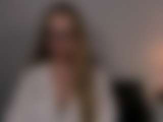 AriaGntle's Live Sex Cam Show