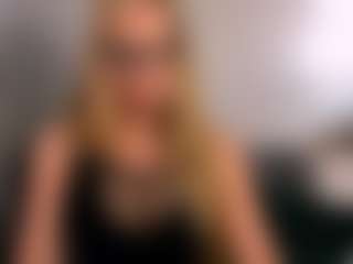 AriaGntle's Live Sex Cam Show