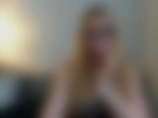 AriaGntle's Live Sex Cam Show