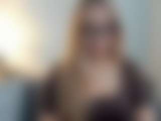 AriaGntle's Live Sex Cam Show