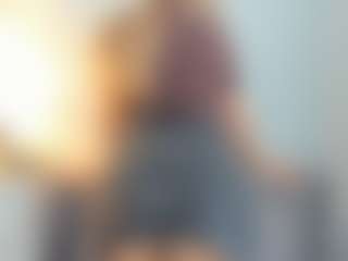 AriaGntle's Live Sex Cam Show