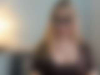 AriaGntle's Live Sex Cam Show