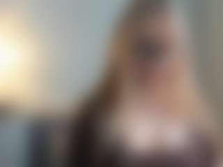 Live cam show with AriaGntle - Middle Aged on AdultVida.com