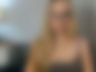 AriaGntle's Live Sex Cam Show