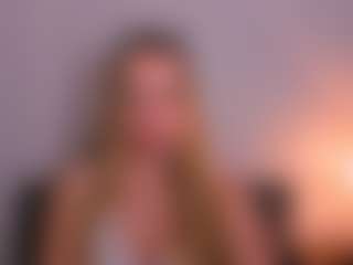 AriaGntle's Live Sex Cam Show