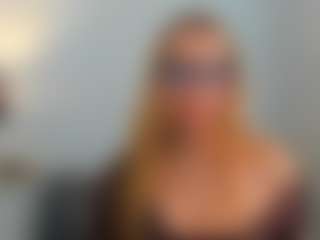 AriaGntle's Live Sex Cam Show