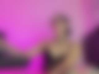 Live cam show with realsweetbrina - Blue Eyes on xDating