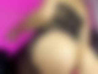 Live cam show with realsweetbrina - Tease on Soda Cam