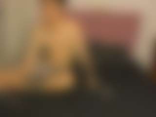 Live cam show with BlindingLightss - Amateur on milfzrlive.com