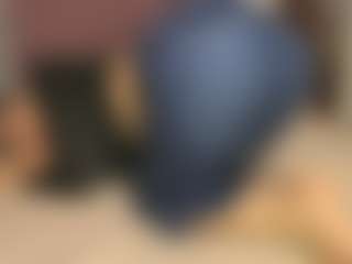 BlindingLightss's Live Sex Cam Show