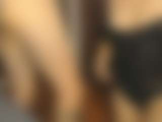 BlindingLightss's Live Sex Cam Show