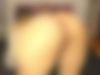BlindingLightss's Live Sex Cam Show