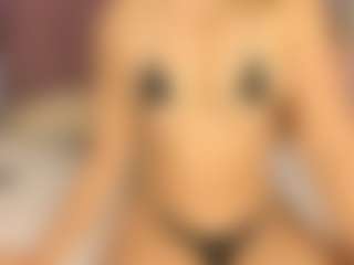 BlindingLightss's Live Sex Cam Show