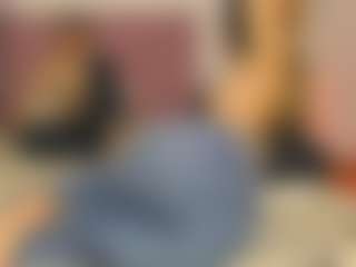 Live-camshow met BlindingLightss - Gagging op Camsoda
