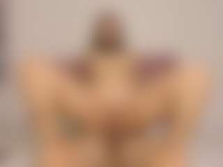 Live cam show with BlindingLightss - Athletic Amateur on CamClone